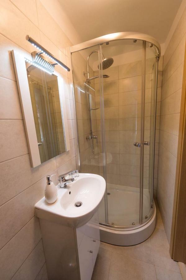 Casa Witting Apartment บราชอฟ ภายนอก รูปภาพ